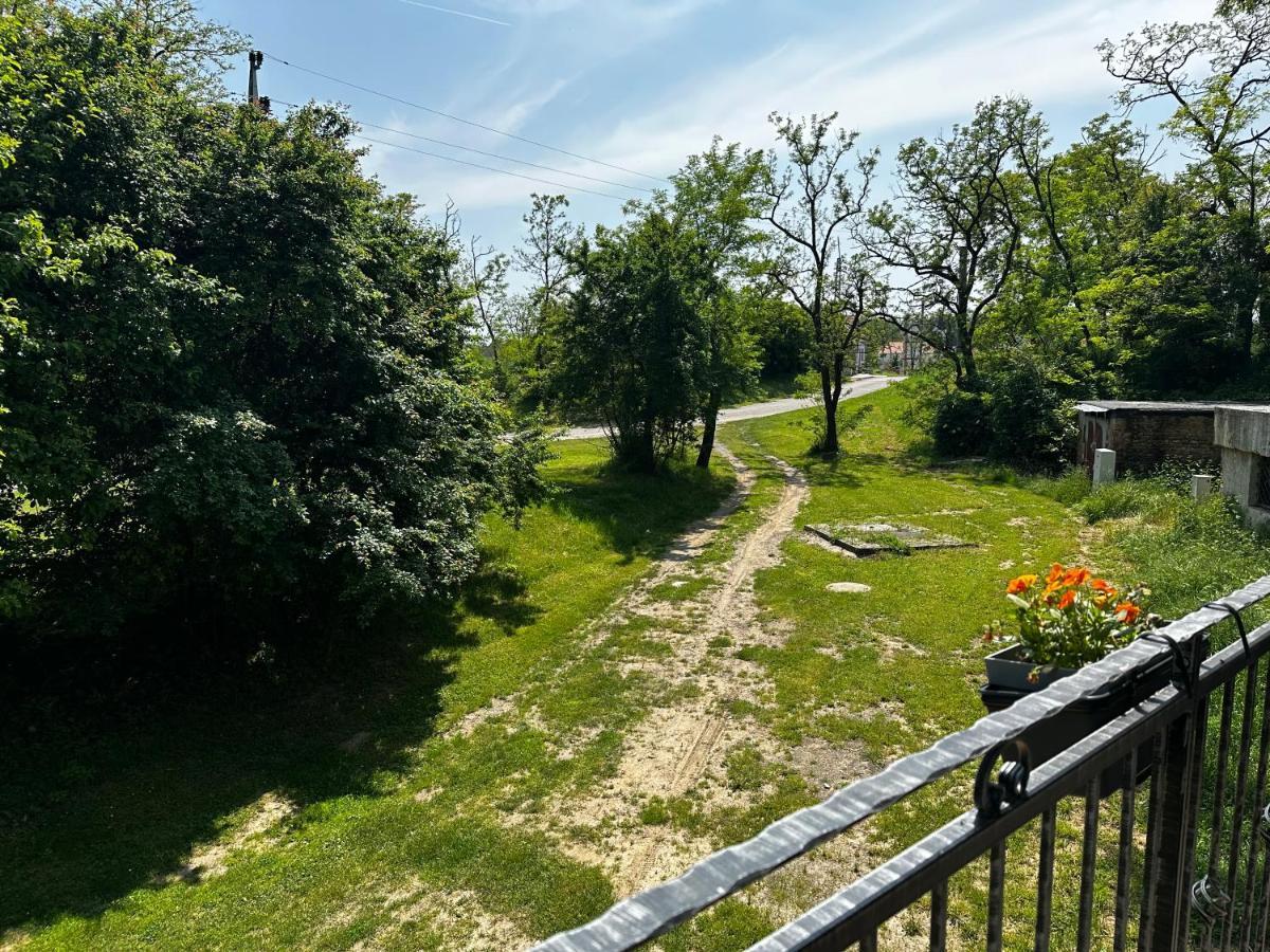 Ubytovani Na Sklipku Prace Exterior foto